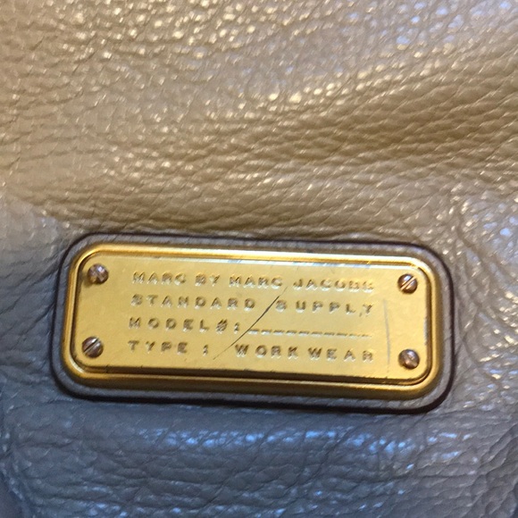 Marc by Marc Jacobs bag w/crossbody strap - Picture 2 of 3